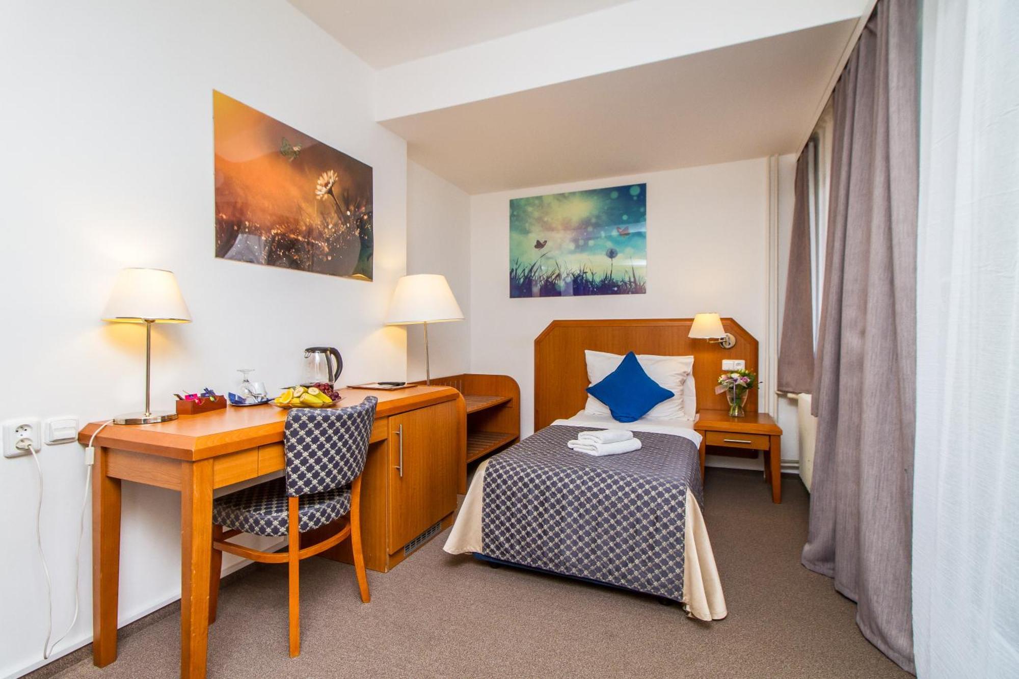 Lh Hotel Medinek Old Town Kutná Hora Zewnętrze zdjęcie
