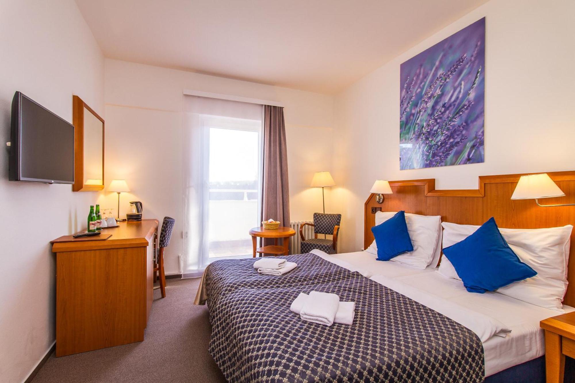 Lh Hotel Medinek Old Town Kutná Hora Zewnętrze zdjęcie