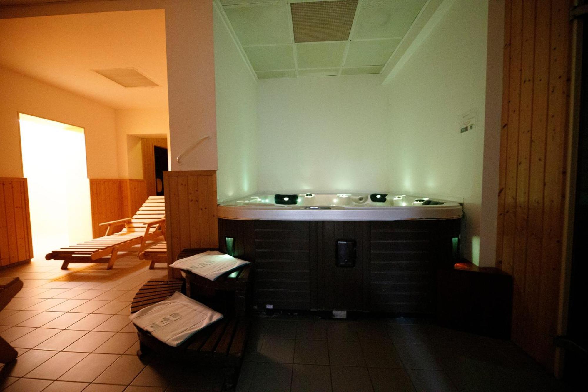 Lh Hotel Medinek Old Town Kutná Hora Zewnętrze zdjęcie