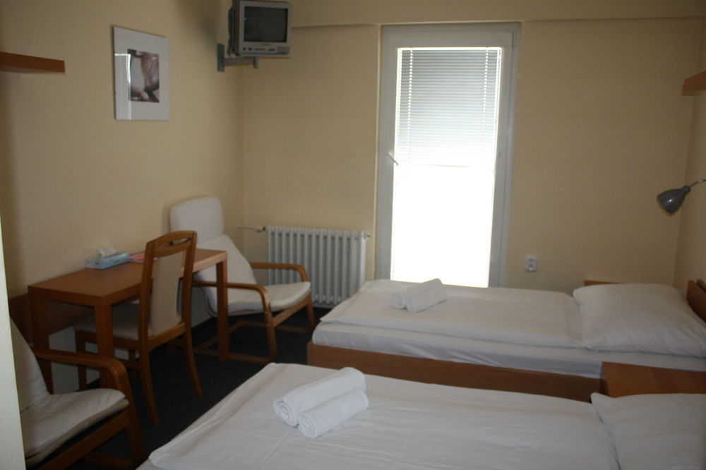 Lh Hotel Medinek Old Town Kutná Hora Zewnętrze zdjęcie