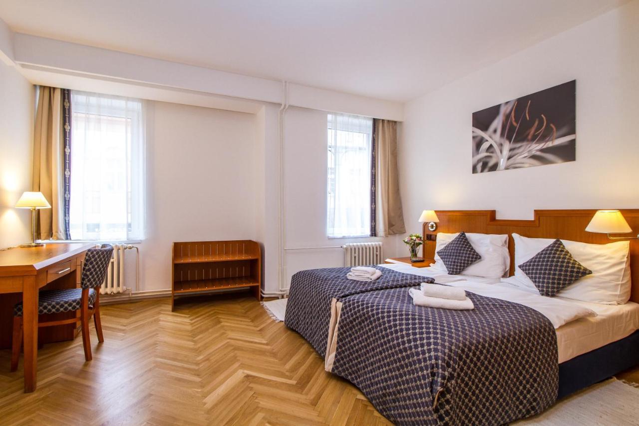 Lh Hotel Medinek Old Town Kutná Hora Zewnętrze zdjęcie
